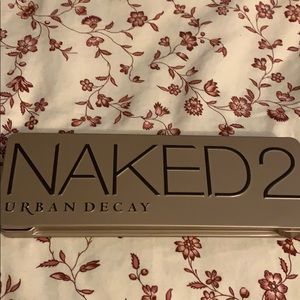 Urban decay naked 2 palette